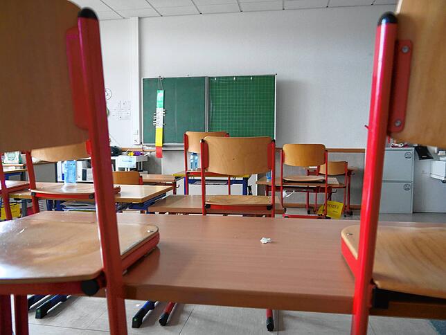 Eine Klasse der Singener Wessenbergschule ist derzeit bei der Freien Evangelischen Gemeinde nebenan untergebracht.