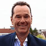 „Es ist mittlerweile schwieriger, Wohnungen zu vermieten, wenn kein Parkplatz vorhanden ist“, stellt Ralph Buser, ...
