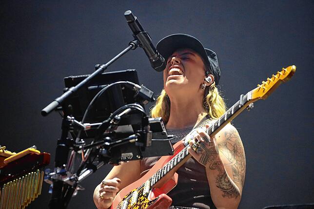 Bild 14: Southside 2023: Die schönsten Bilder vom Auftritt von Tash Sultana