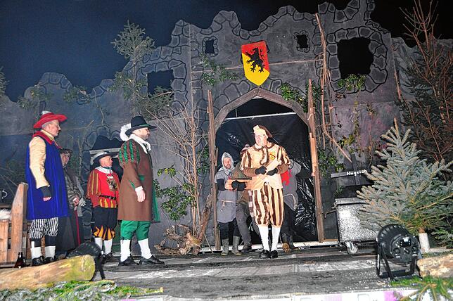 Bild 8: Alle Bilder des Hugeloh Narrenspiels