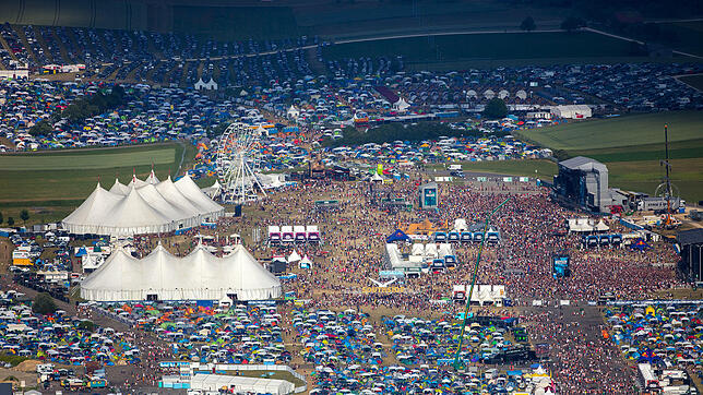 Unvorstellbare Größen machen das Southside-Festival aus: Wir helfen mit einem Vergleich zu unserer Region.