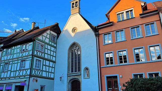 Unauffällig ist die eingebaute Fassade der St. Jodok-Kirche in der Aufkircher Straße, die ihr 600-Jähriges Jubiläum als Pilgerkirche ...