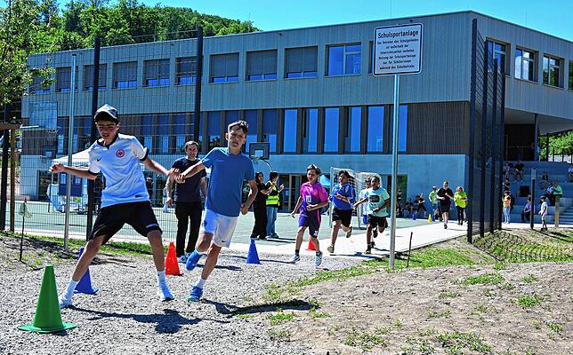 Bild 19: Grund- und Werkrealschule Gurtweil feiert sich und den Erweiterungsbau – wir haben die Bilder