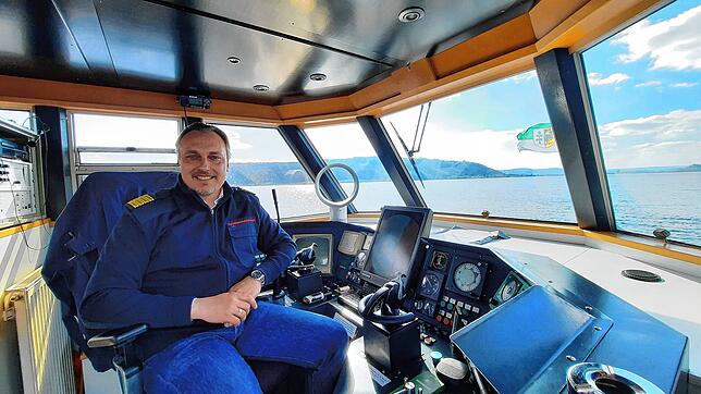 Kapitän Vladimir Deinis auf der MS Großherzog Ludwig. Das Bild entstand im Frühling 2023.