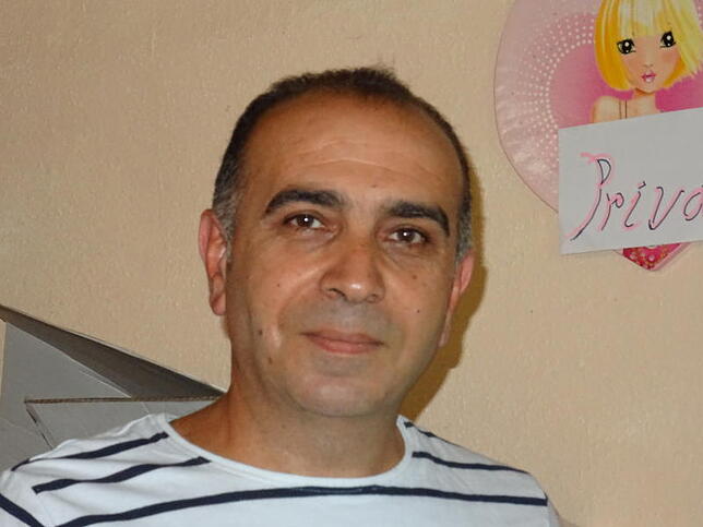 Emad Hanna, 45, wohnt seit drei Jahren hier: „Hier gibt es alles, was man braucht. Lebensmittel sind kein Problem. Und meine deutschen ...