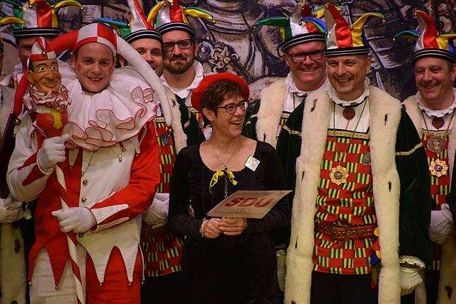 Bild 10: Bilder vom Empfang des Stockacher Narrengerichts von Annegret Kramp-Karrenbauer im Bürgerhaus