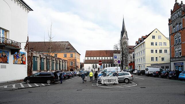 Das erste Konzept für die Umgestaltung des Konstanzer Stephansplatzes wurde jetzt vorgelegt: In der Mitte des Platzes sind Bäume ...