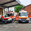 Die Abfahrt des DRK-Teams aus dem Schwarzwald-Baar-Kreis nach Bruchsal naht: Die Mitglieder sind abfahrtbereit. Zweiter von links ist ...