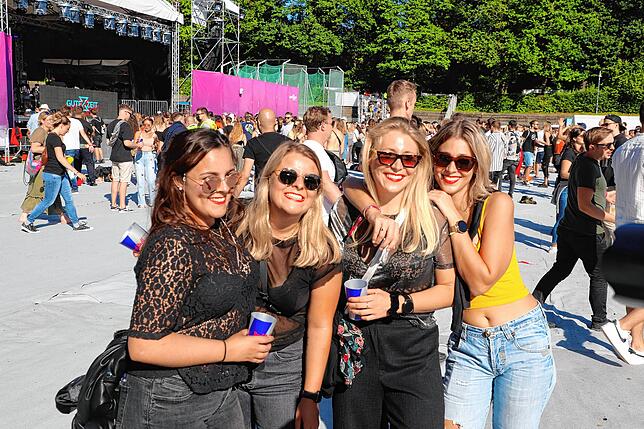 Bild 23: Gute Laune beim Gute-Zeit-Festival: Sehen Sie hier alle Bilder von der Sause im Bodenseestadion