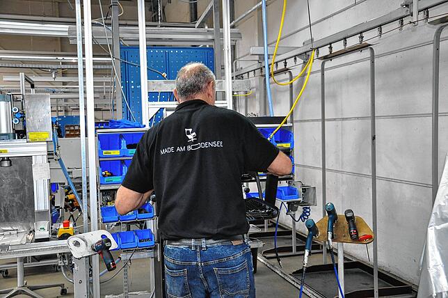 Produktion bei Klöber in Owingen im Jahr 2023. 50.000 bis 55.000 Stühle werden hier jedes Jahr gebaut.