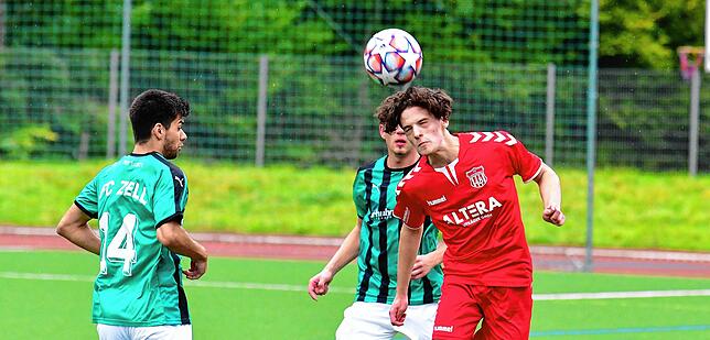 Bild 8: U23 des FV Lörrach-Brombach feiert ausgerechnet beim FC Zell den ersten Sieg &ndash; und wir haben Bilder!