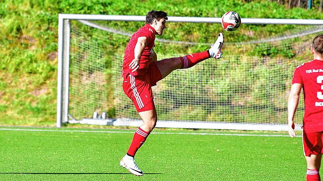 Könner seines Fachs: Mit 19 Treffern &ndash; drei davon beim 4:1 des  gegen die SG FC Wehr/Brennet &ndash; steht Tim Siegin (hier ein ...