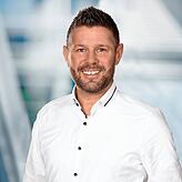 Dominic Warken, Leiter des Baurechtsamtes in Markdorf, erläuterte im Gemeinderat die Kostensenkung.