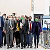 Ein große Regierungstruppe werden Winfried Kretschmann und Thomas Strobl um sich herum versammeln &ndash; eine zu große, wie Kritiker sagen.