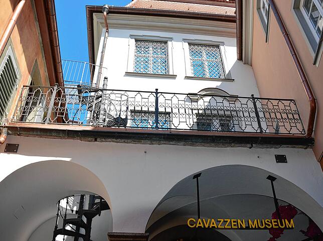 Im Innenhof des Lindauer Museums gibt es ein Museumscafe und spannende Ein- und Ausblicke.