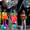 Benjamin Lillie (von links), Steven Sowah, Kotoe Karasawa und Wiebke Mollenhauer auf der Bühne des Schauspielhauses Zürich.