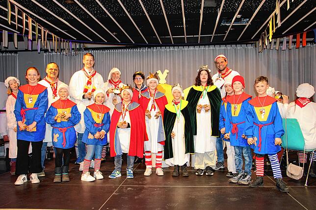 Bild 14: Schmotziger Duntschig 2024 in Radolfzell: So feiern die Narren auf der Höri Fasnacht