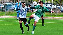 Sechs Saisontore: Michael Kuttler (rechts auf dem Archivbild gegen Jannik Hackenberger vom SV Buch) traf beim 5:0 des FC Zell gegen den ...