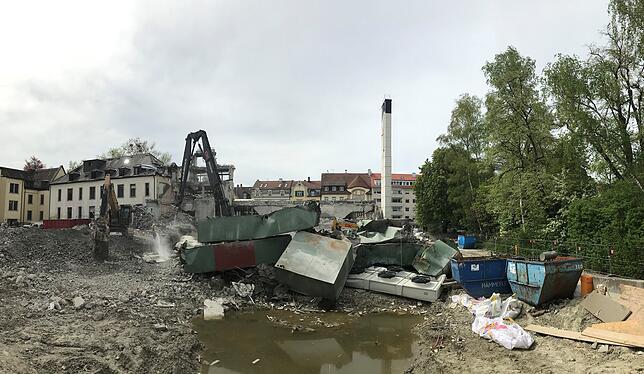 Bild 18: Chronologie eines Abrisses: Wir haben den Rückbau des Vincentius-Krankenhauses in Bildern und Videos begleitet
