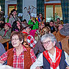 Die Kirchturmuhr hatte kaum 9 Uhr geschlagen, als im Adler-Saal in Sauldorf die Fasnetsstimmung beim Narrenfrühstück der Durbestecher ...