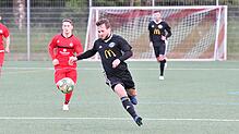 Mann des Abends: Der vierfache Torschütze Dan Stengritt war an allen sechs Treffern des FC Wallbach zum 6:2 beim FV Lörrach-Brombach II ...