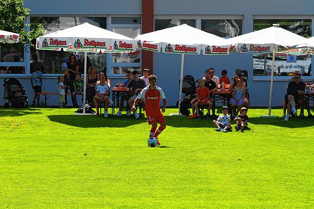 Bild 5: U17 des SC Freiburg trumpft im Testspiel zum 100-jährigen Jubiläum des FC Grießen auf &ndash; und wir haben Bilder!