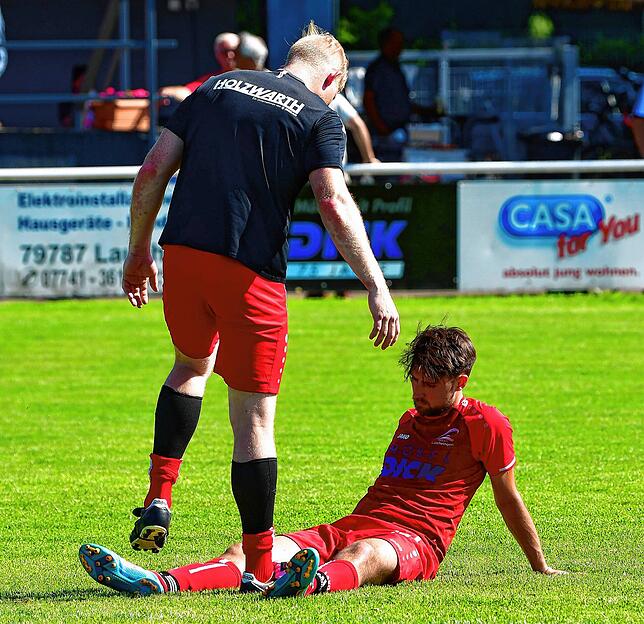 Bild 6: SC Lauchringen steigt nach 0:3 gegen Spvgg. Wutöschingen in die Kreisliga B ab &ndash; wir haben Bilder!