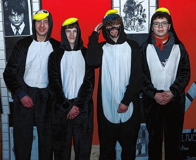 Bild 27: Narren befreien am Schmotzige die Donaueschinger Realschule