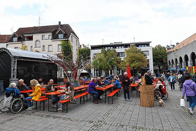 Bild 13: 50 Jahre Suser und Zwiebelkuchen – alle Fotos von der Eröffnung des Suserfests