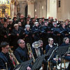 Der Beuroner Chor und das Bläserensemble der Stadtkapelle Mühlheim konzertierten gemeinsam in der Beuroner Abteikirche. Die Zuhörer des ...