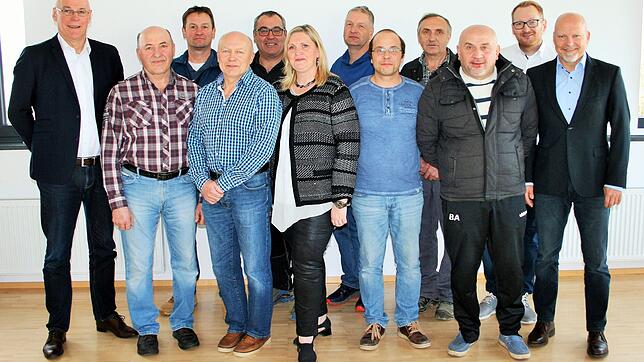 Ehrungen bei Mall (von links): Markus Grimm (Sprecher der Geschäftsführung), Alexander Aust, Karlheinz Weber, Udo Berthold, Wolfgang ...