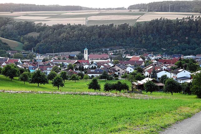 Blick von oben über den Ortskern von Wutöschingen.