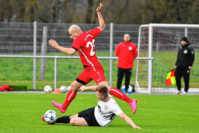 Bild 5: SV Herten muss mit 1:1 beim FC Wallbach zufrieden sein &ndash; und wir haben Bilder!