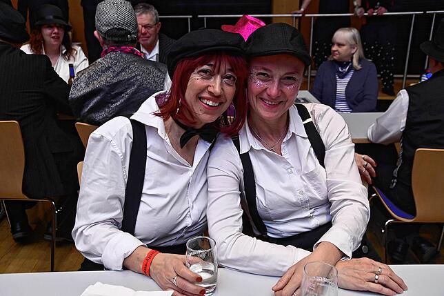 Bild 10: Von wegen Samtpfoten – Katzenmusik fährt auf ihrer Zeitreise auch mal die Krallen aus