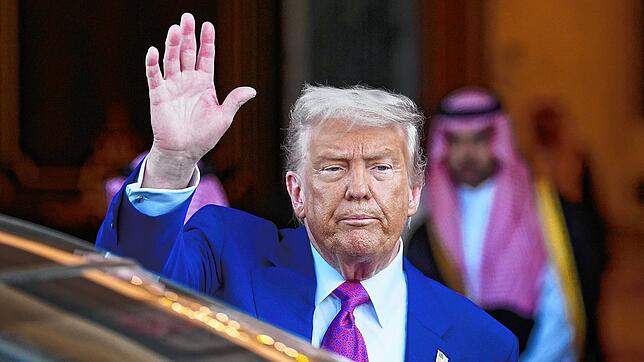 US-Präsident Donald Trump in Riad.  Bei seinem Besuch in Saudi-Arabien kündigte der US-Präsident die Aufhebung der Sanktionen gegen ...