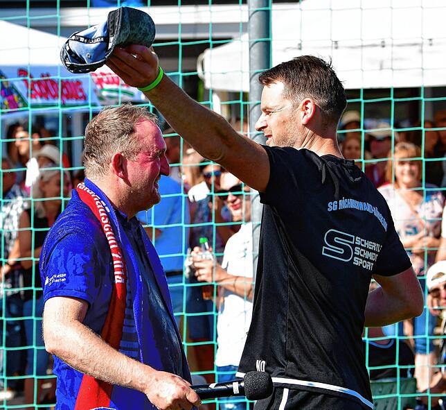 Bild 45: SG Höchenschwand/Häusern steigt nach 4:0 gegen FC Erzingen II auf &ndash; und wir haben Bilder!