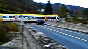 Zugverkehr im Oberen Donautal: Die Ortschaft Gutenstein ist wie viele Dörfer im Donautal vom Schienenpersonennahverkehr (SPNV) ...