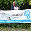 VHS-Vertreter präsentieren zum Semesterstart das neue Programm. die Anmeldezeit beginnt am morgigen Donnerstag. Bild: VHS Baar