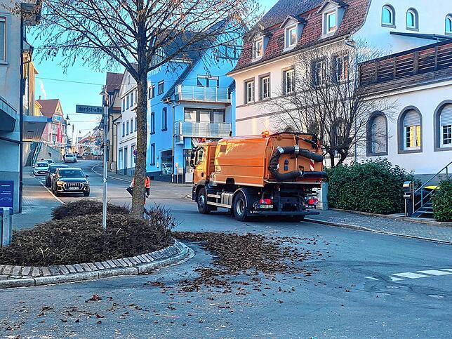 Für die Aufräumarbeiten nach dem Sonntagsumzug sind die Technischen Dienste zuständig.