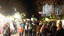 (Symbolbild) Der Weihnachtsmarkt am See in Konstanz – hier eine Aufnahme von der Eröffnung 2024 – lockt jedes Jahr Tausende Besucher an. ...
