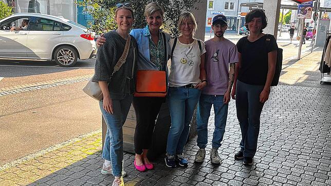 Das ehrenamtliche Helferteam der Stadttaubenfreunde Rheinfelden (von links): Birgit Niethammer, Patricia Siebold, Daniela Hohler, Aaron ...