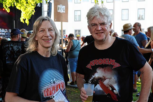 Bild 4: Schlossgarten Open Air: Tausende Rockfans feiern Gotthard und Krokus -  Die besten Bilder