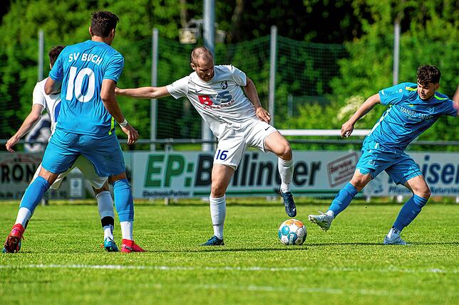 Bild 2: SV Buch düpiert den FC Erzingen und nimmt beim 2:1-Sieg die Punkte mit &ndash; und wir haben Bilder!