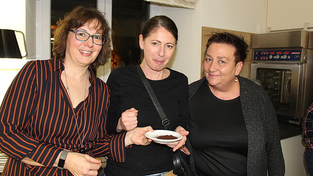 Von links die Vorsitzende der Fürstenberger Landfrauen, Barbara Straub, sowie Sandra und Carmen Weißhaar.