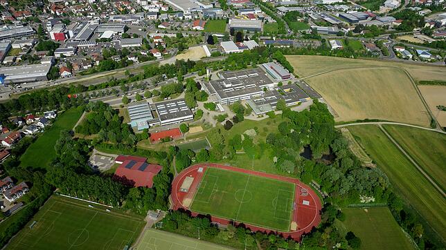 In diesem Bereich rund ums Markdorfer Bildungszentrum befinden sich die vier Flächenoptionen für den dritten Grundschulstandort im Süden ...