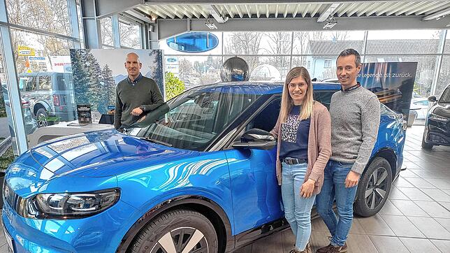 Mit dem vollelektrischen Capri hat Ford eine Legende zu neuem Leben erweckt. Das Hüfinger Autohaus Albert präsentiert mit Steffen ...