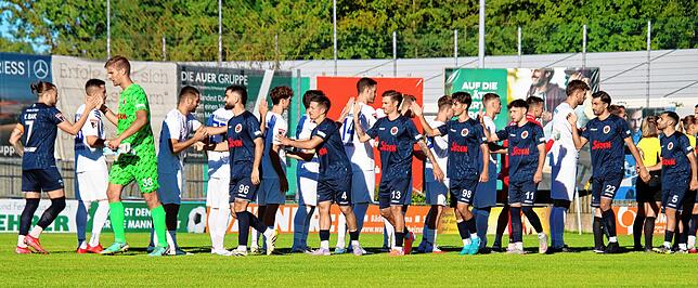 Bild 24: Fünf Tore und viele Zweikämpfe: Unsere Bilder des Oberliga-Duells zwischen Ravensburg und Singen