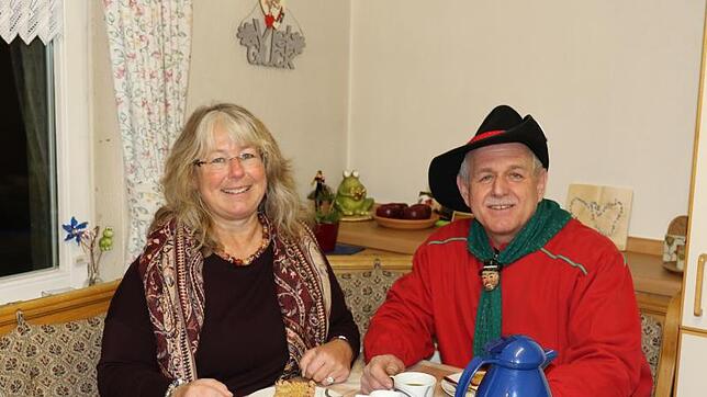 Georg Hofmeier ist seit 40 Jahren öffiziell bei den Räubern, Fasnacht macht er aber seit er laufen kann und insgesamt mehrere Jahrzehnte ...