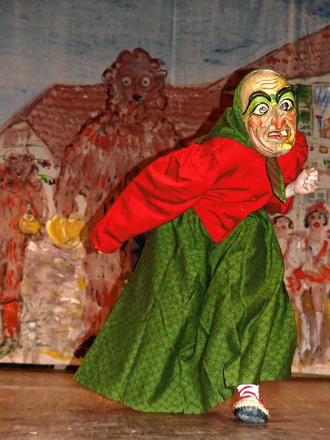 Bild 9: So bunt war der ‚Bär in der Bütt‘ in Bermatingen: Die besten Bilder vom traditionsreichen Event