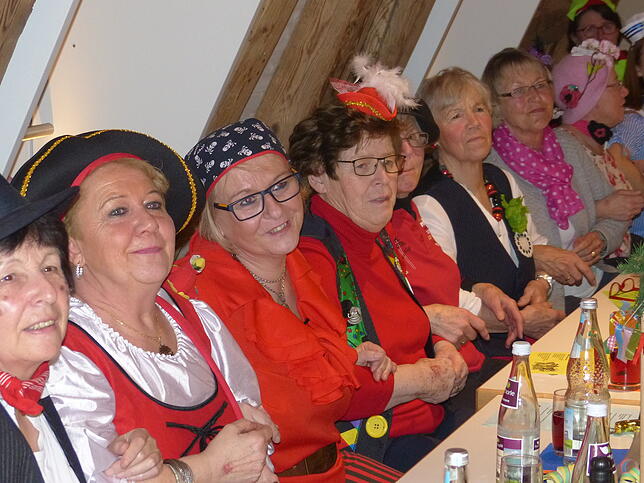 Bild 2: Alle Bilder zur Frauenfasnet der Katholischen Frauengemeinschaft Markdorf (2)